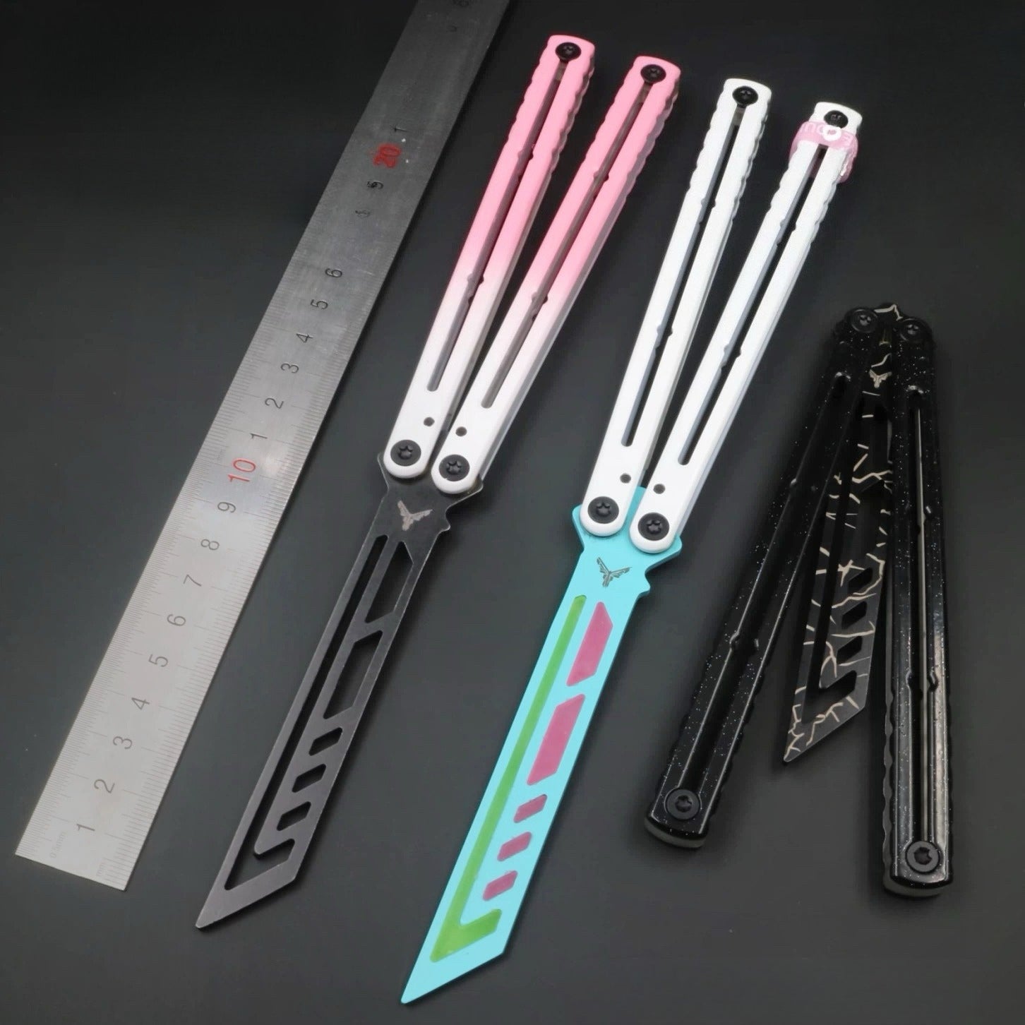 Luminous steel siren, novice butterfly knife, luminous counterweight unbladed