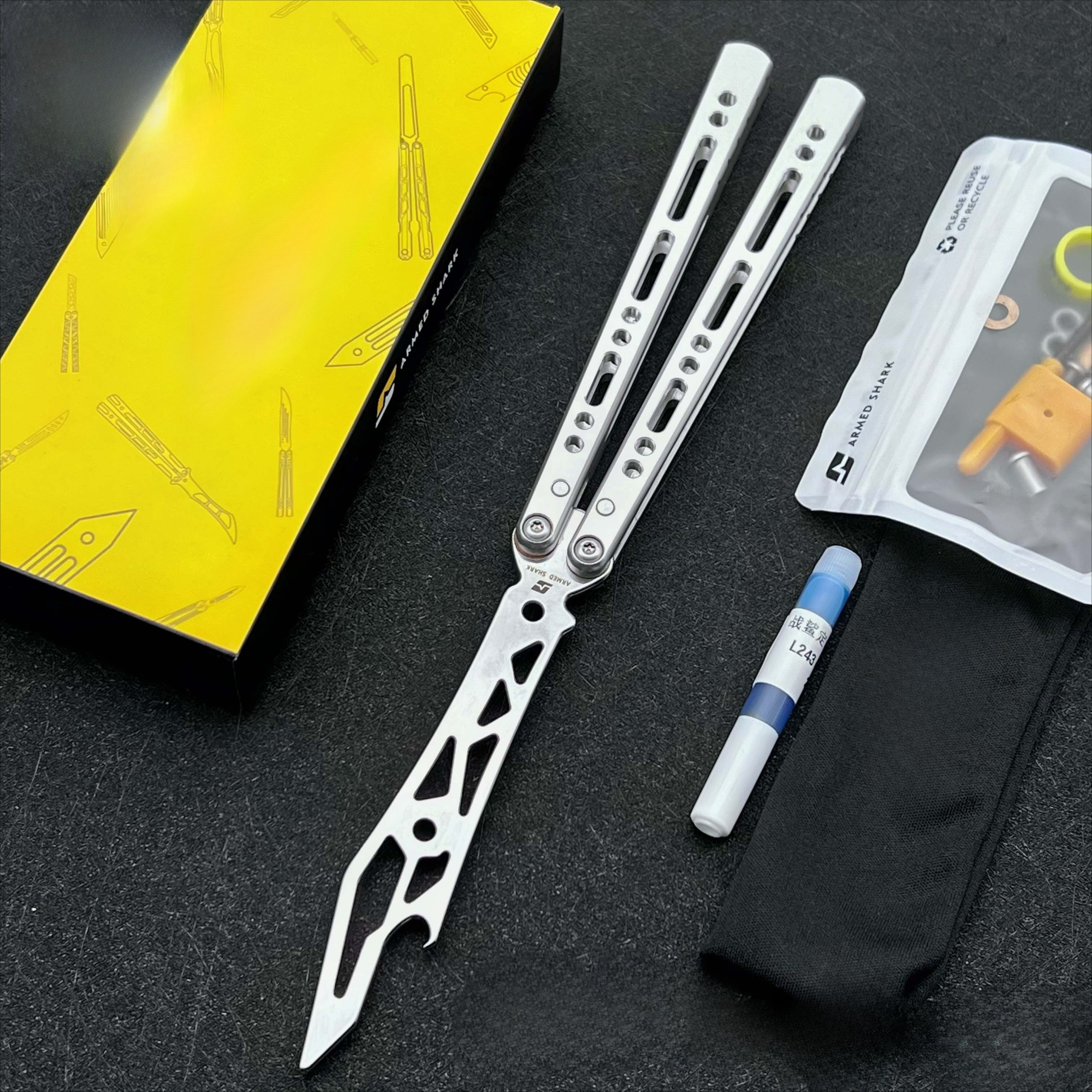 War Shark Barracuda Butterfly Knife 7 Series Aluminum Integrated Handle, Fancy Shaft Sleeve, Unbladed