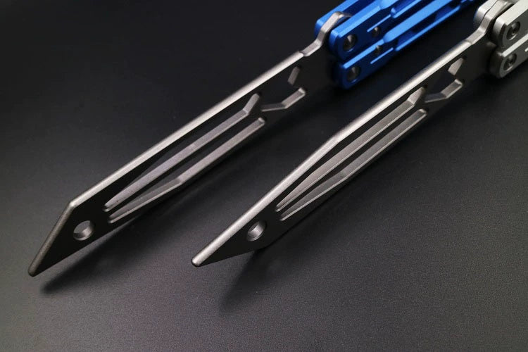 Dark Arrow, Aluminum Alloy Integrated Handle, Light Feel, Shaft Sleeve Structure, Oil Storage Positioning Shaft, Butterfly Knife, Unbladed Blade