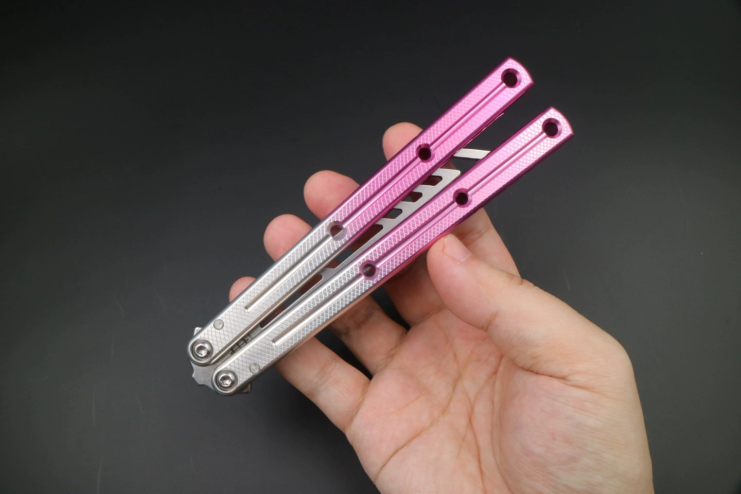 Boundless Siren, Unbladed Butterfly Knife, Non-slip Integrated Aluminum Alloy Handle, Swing Knife Practice Knife, Fancy Tools