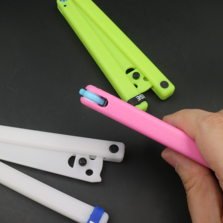 Apocalypse Squid, All Plastic Safety Fancy Butterfly Knife Practice Knife, Luminous, with Counterweight, Unbladed