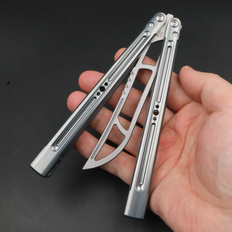 7 Series Aluminum Handle, Unbladed Butterfly Knife, Good Man Killer Killer Glass Sound, Novice and Beginner Play