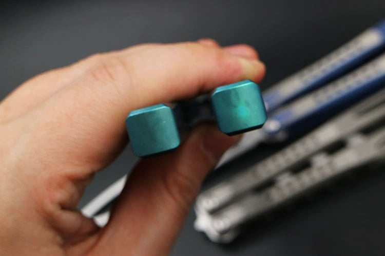 Archon, Titanium Alloy Integrated Handle, High-end Effective Shaft Sleeve, Oil Storage Positioning Shaft, Butterfly Knife Throwing Knife Unbladed