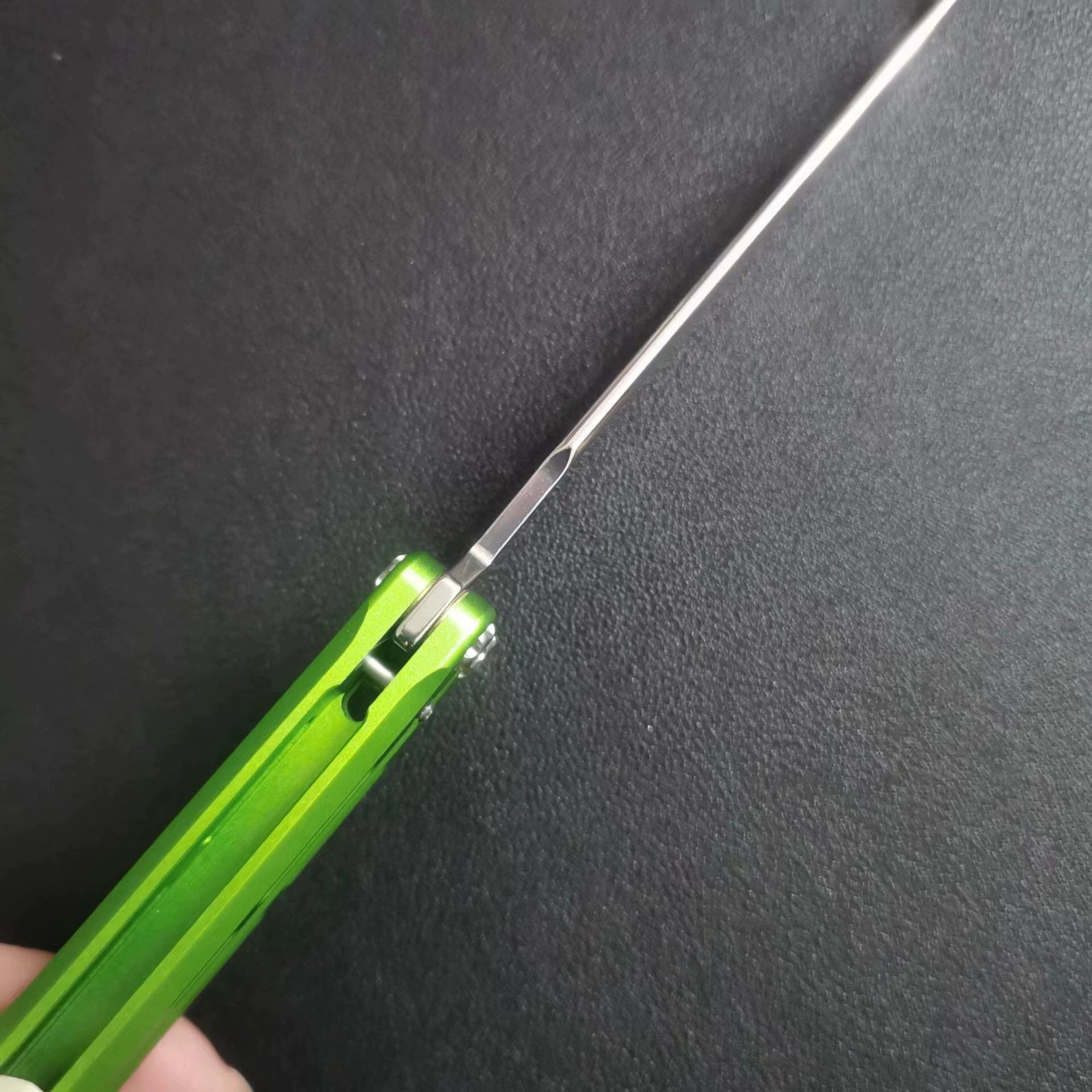 Telesto V2 Butterfly Knife Aluminum Handle Practice Training Knife Shake Knife